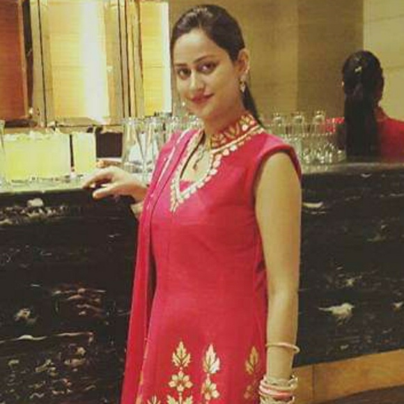 stakshi_mahajan